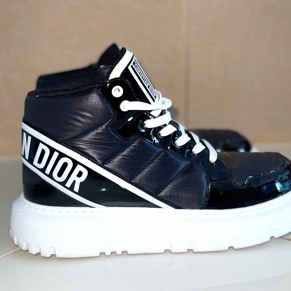 Christian Dior B23 High-Top Logo Sneakers Black White – Size EU 40.5 / US Women